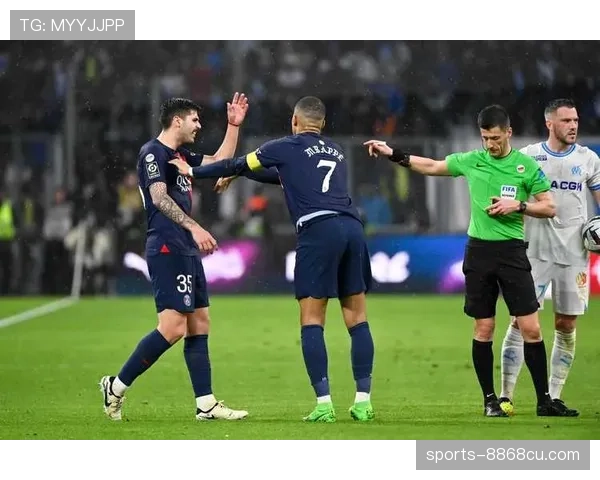 维蒂尼亚与托纳利对比：现代中场平衡性与控球权的关键差异分析