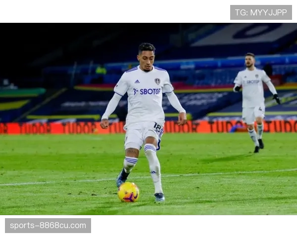 拉菲尼亚：现代左脚边锋代表之一