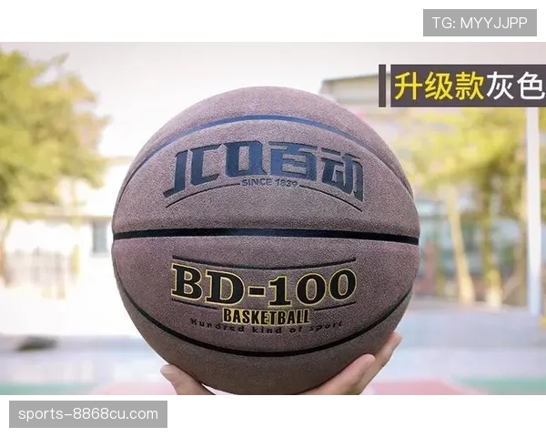 一条篮球新手必知的实用规则：揭秘球队犯规累计规则如何影响比赛走势